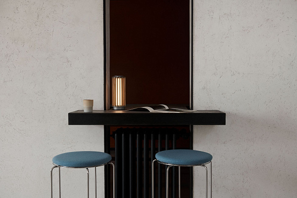 Полубарный стул Wire Counter Stool VP15 