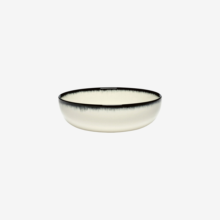 Глубокая тарелка High Plate, Dé Off-White/Black Var A by Ann Demeulemeester, Serax