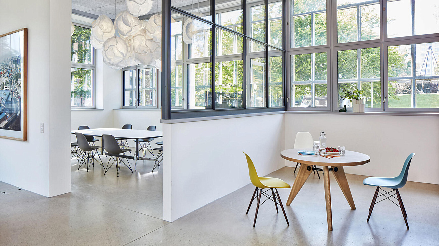 Обеденный стол Guéridon, Vitra