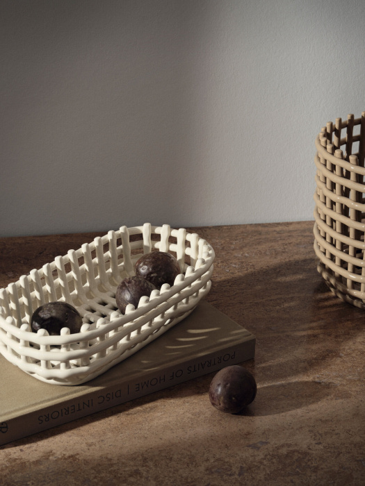 Корзина для хранения Ceramic Basket — Oval, Ferm Living