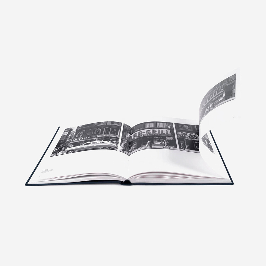 Книга Presence: The Photography Collection of Judy Glickman Lauder, Aperture