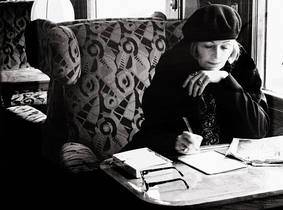 Книга Orient Express by Sarah Moon (Fashion eye), Louis Vuitton