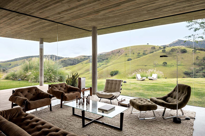 Книга World's Finest Homes, Beta-Plus Publishing