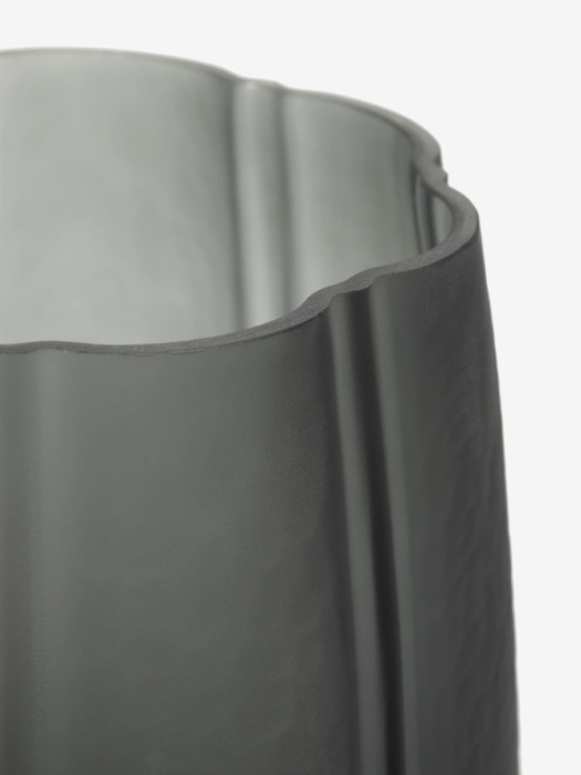 Ваза Vase Shapes Dark Grey by Pietboon, Serax