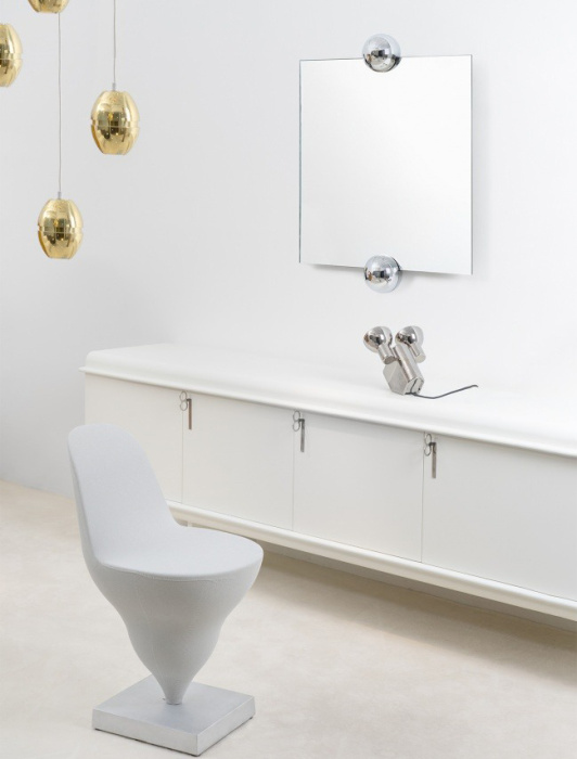 Настенное зеркало Sphera Pegasus mirror, Moustache