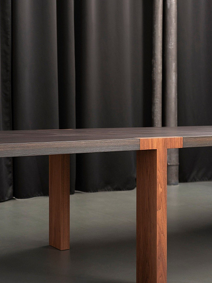 Стол T–Table, Tacchini