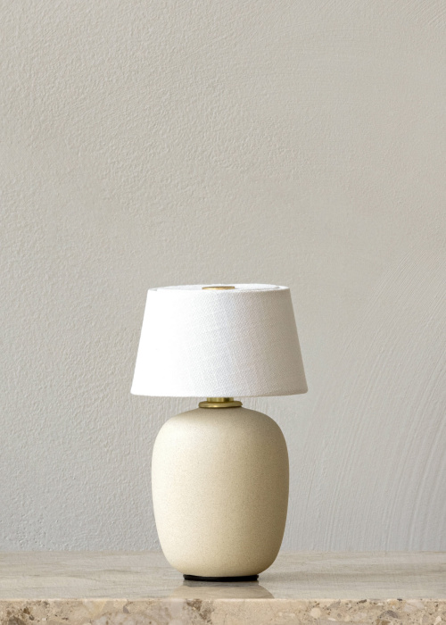 Переносной настольный светильник Torso Table Lamp, Portable, Audo Copenhagen (ex. Menu)