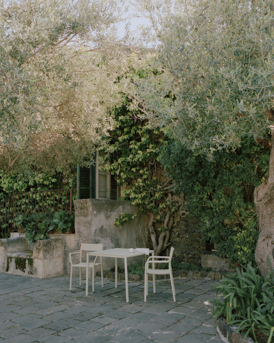 Уличное кресло May Armchair, New Works