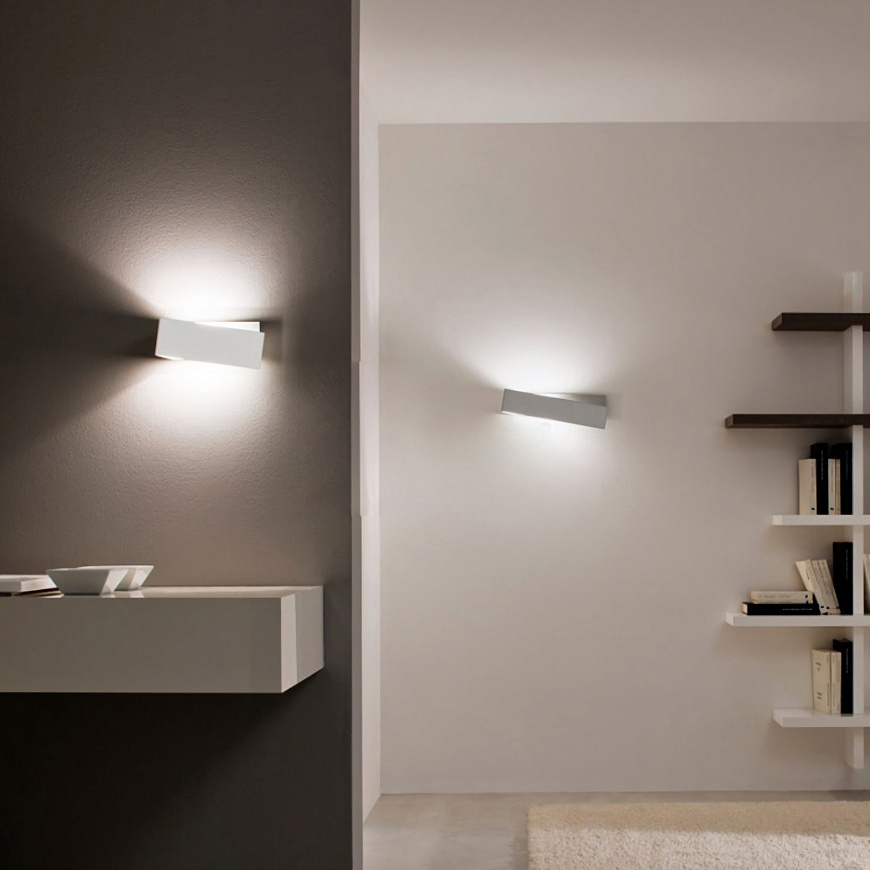 Настенный светильник Melete Wall White 1634010A, Artemide