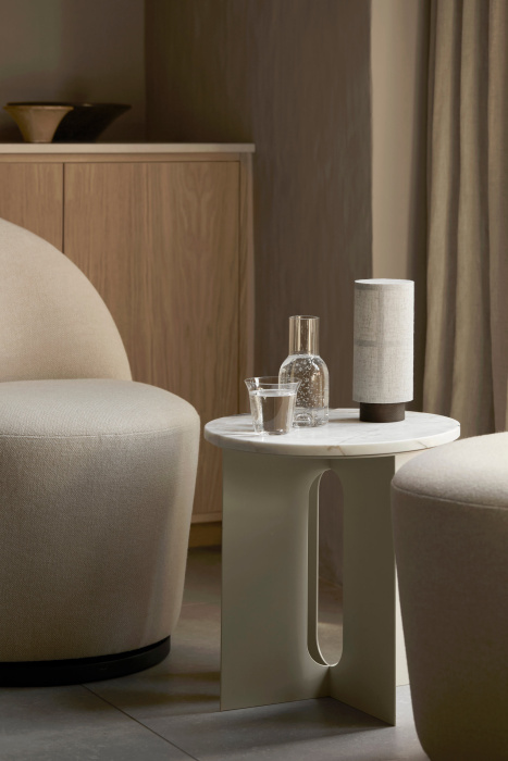 Беспроводной настольный светильник Hashira Table Lamp, Portable, Audo Copenhagen (ex. Menu)