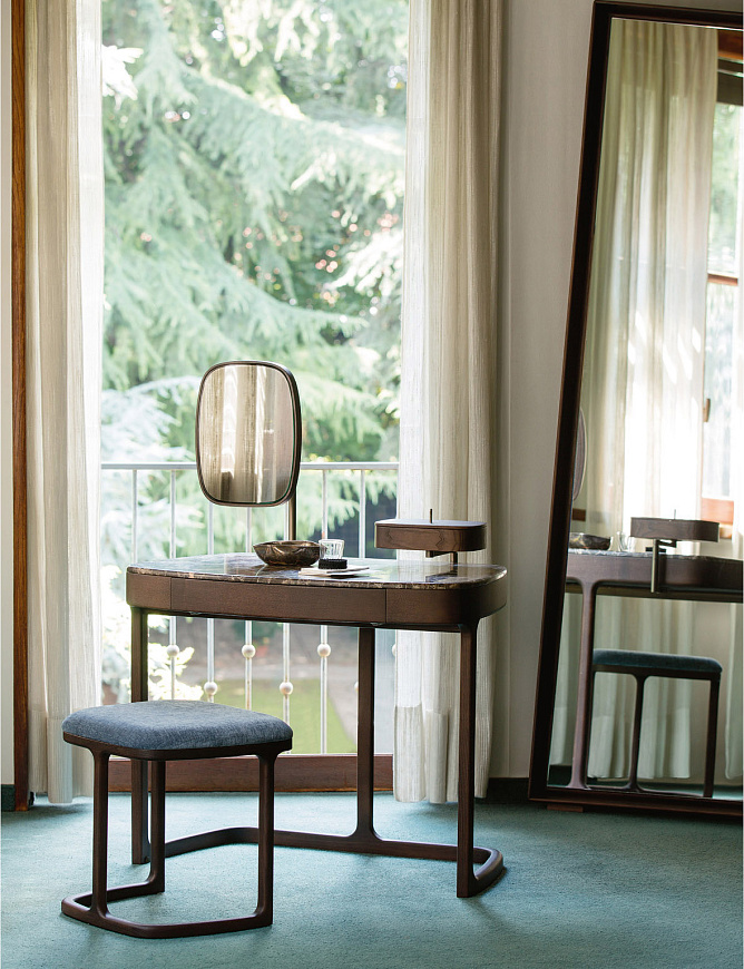 Туалетный столик Maskara, Porada