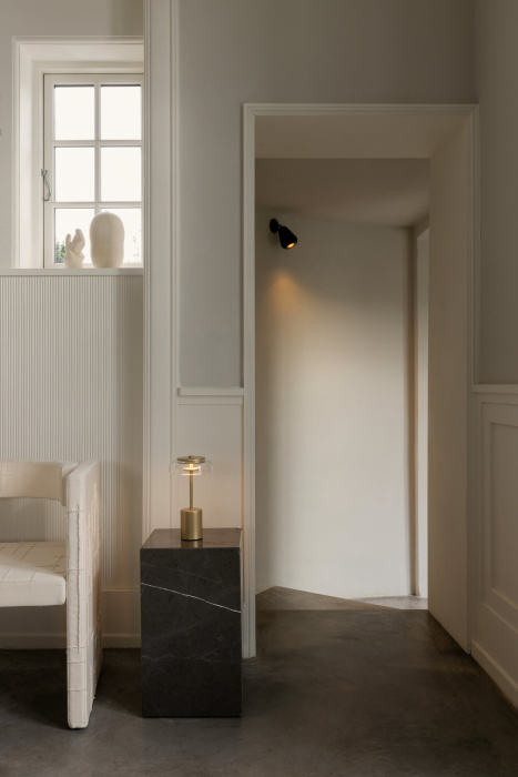 Беспроводной настольный светильник Blossi Table Mini, Portable, Nuura