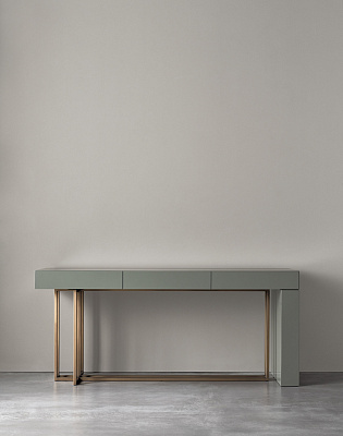 Консоль Quincy 