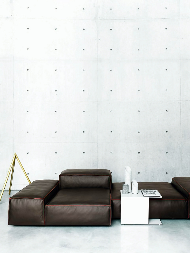 Приставной столик Family Lounge Table, Living Divani