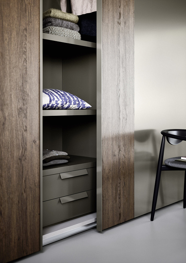 Шкаф Offset Sliding Door, Novamobili