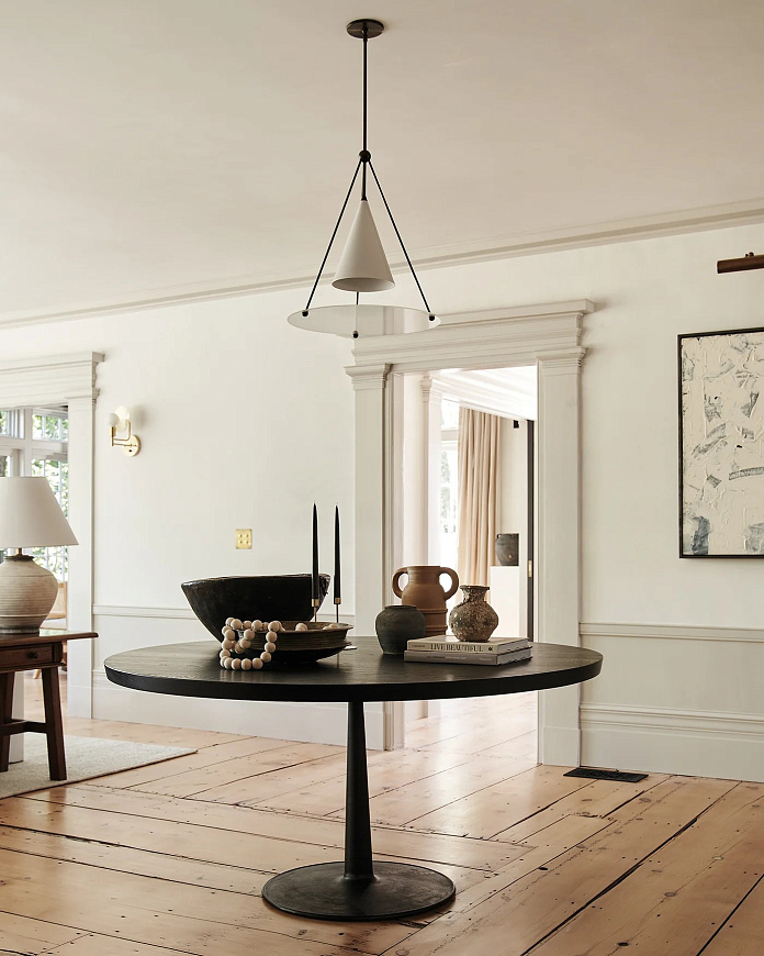 Книга The Feminine Touch: 33 Interior Designers Defining Tomorrow, Beta-Plus Publishing