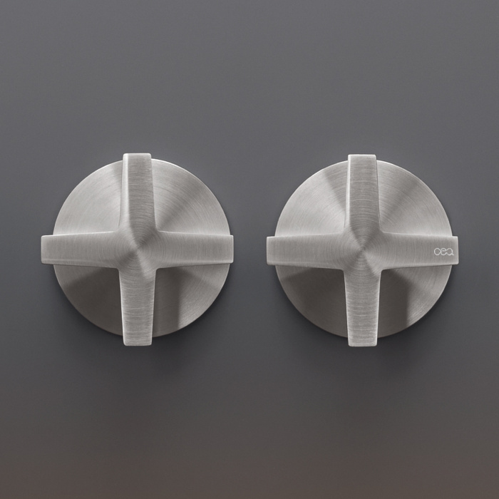 Комплект из двух настенных запорных клапанов CRX32, Cea Design