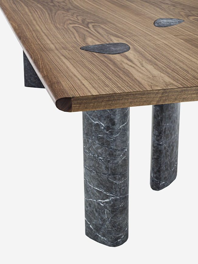 Обеденный стол Osmose, Porada