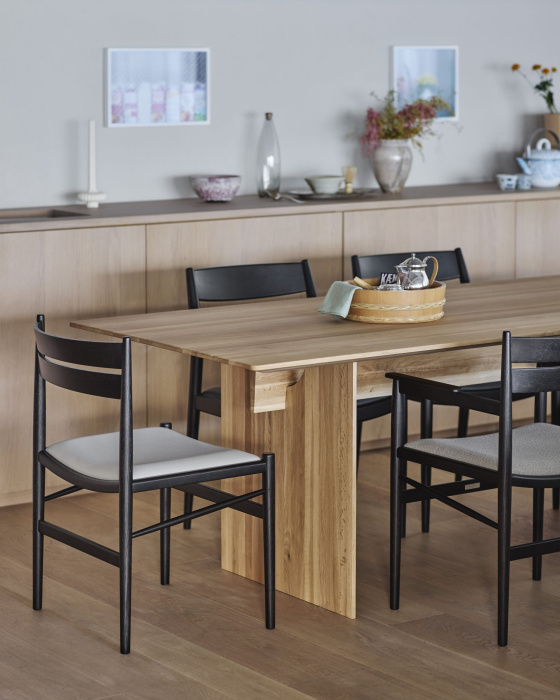 Стул N-DC05, Karimoku Case