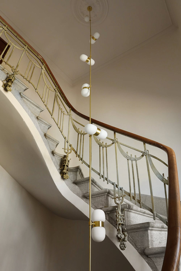 Подвесная люстра Nuvol Chandelier Hilo, vertical, Contain