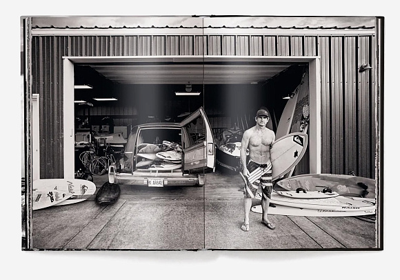 Книга Hawaii: by Olaf Heine, teNeues