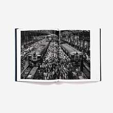 Книга Presence: The Photography Collection of Judy Glickman Lauder, Aperture