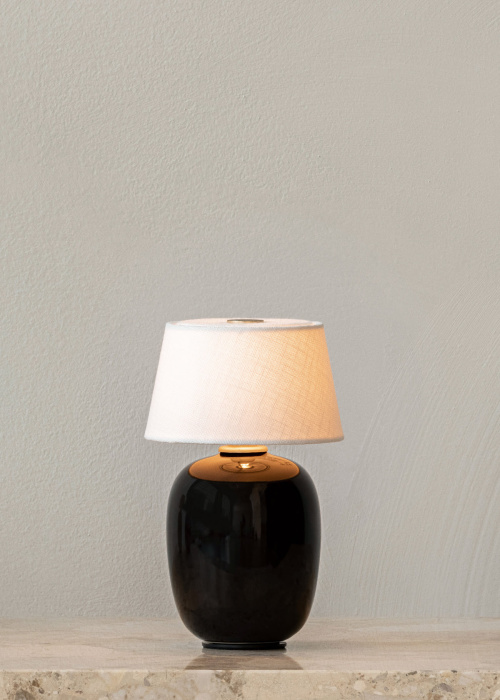 Переносной настольный светильник Torso Table Lamp, Portable, Audo Copenhagen (ex. Menu)