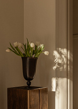 Декоративная ваза Pavot Vase, Audo Copenhagen (ex. Menu)