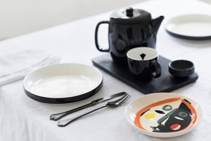 Набор из 4-х тарелок Plate Low Black Glazed Passe-Partout by Vincent Van Duysen, Serax