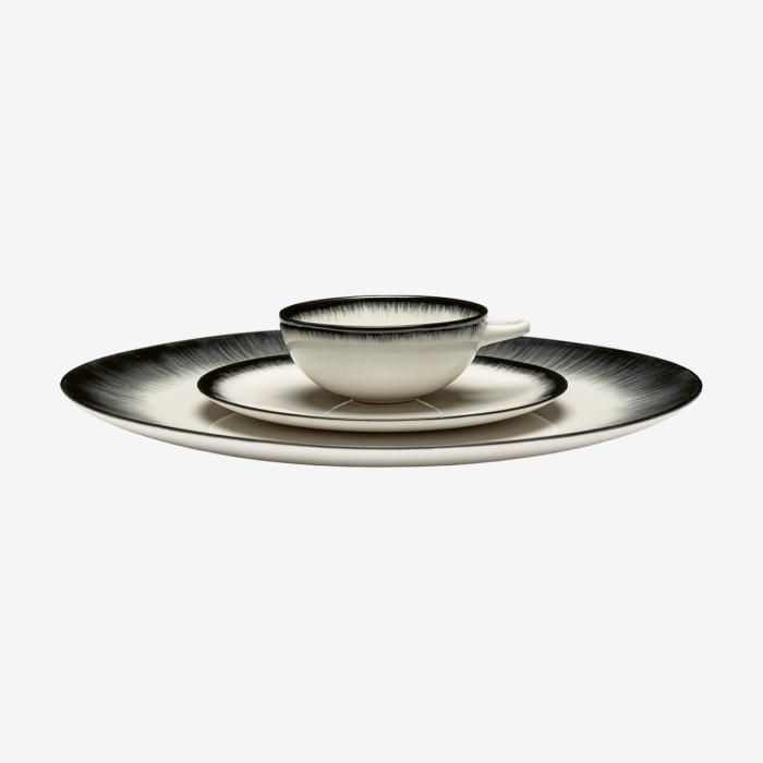 Тарелка Plate, 24, Dé Off-White/Black by Ann Demeulemeester, Serax