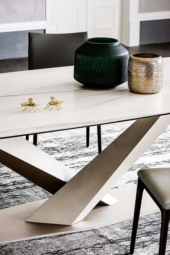 Обеденный стол Stratos, Cattelan Italia