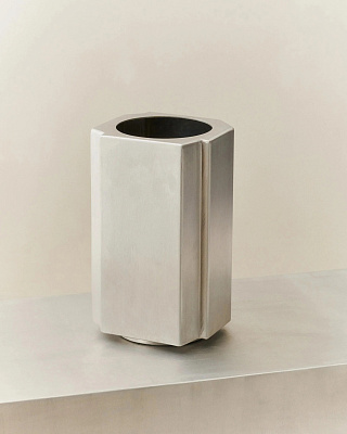 Кашпо Funki Pot, Small – Brushed Aluminium 