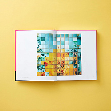 Книга Polaroid Now: The History and Future of Polaroid Photography, Chronicle Books