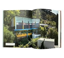 Книга The Painter Le Corbusier: Eileen Gray's Villa E 1027 and Le Cabanon, Birkhäuser
