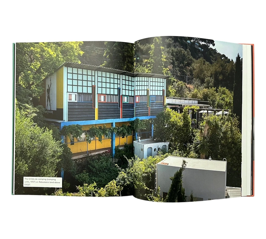 Книга The Painter Le Corbusier: Eileen Gray's Villa E 1027 and Le Cabanon, Birkhäuser