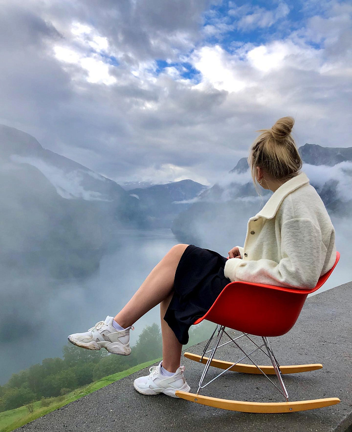 Кресло-качалка Eames Plastic Armchair RE RAR, Vitra