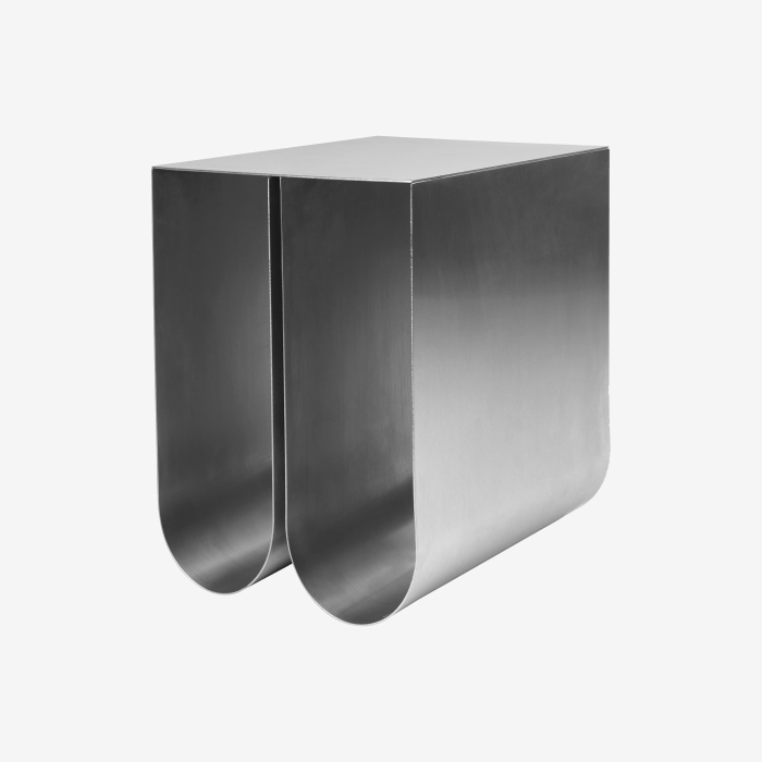 Журнальный столик Curved Side Table, Kristina Dam Studio