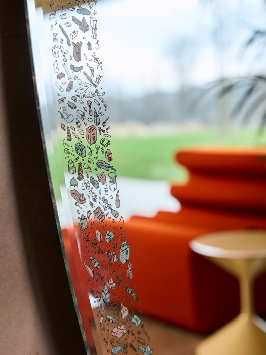 Настенное зеркало Sosia, Zanotta