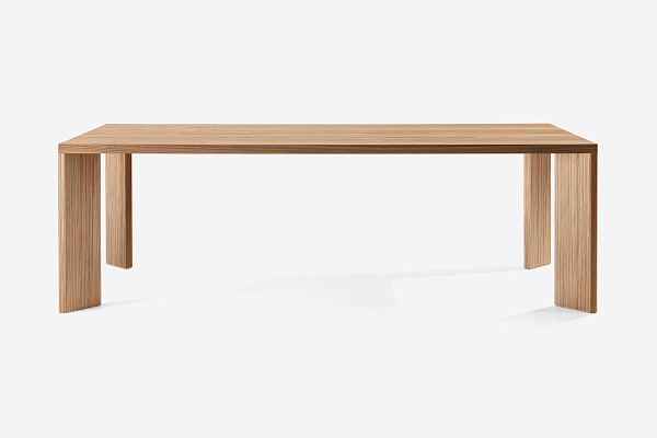 Обеденный стол Ordinal 