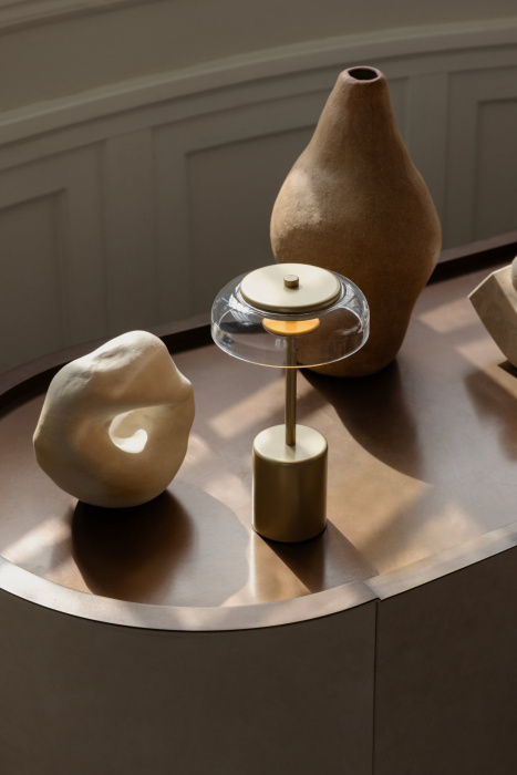 Беспроводной настольный светильник Blossi Table Mini, Portable, Nuura