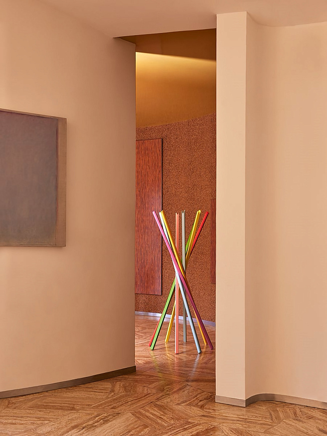 Напольная вешалка Sciangai 50, Zanotta