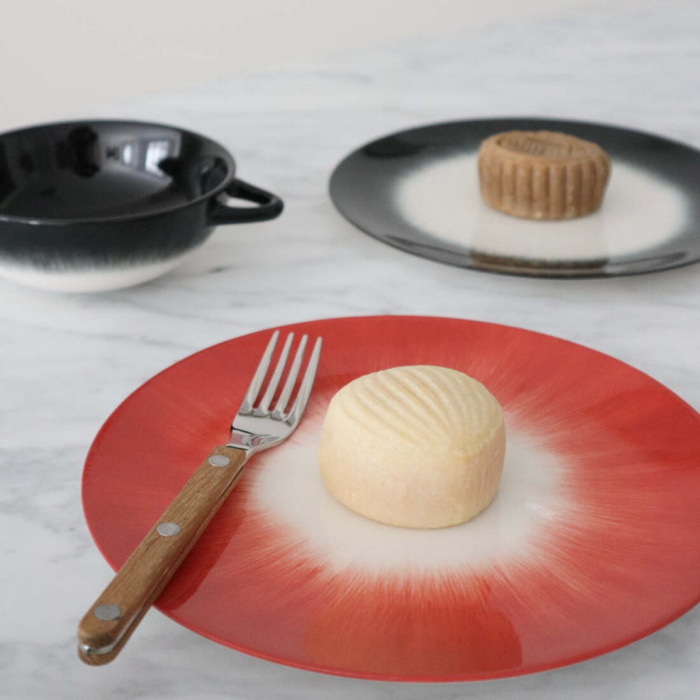 Тарелка Plate, 28, Dé Off-White/Red by Ann Demeulemeester, Serax