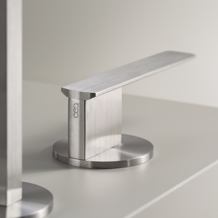 Смеситель на три отверстия с изливом AYL15, Cea Design