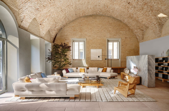 Кресло Kangaroo, Cassina