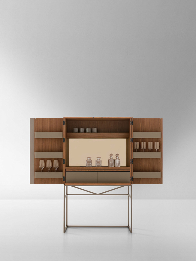 Бар Unit Privé Box, Ditre Italia